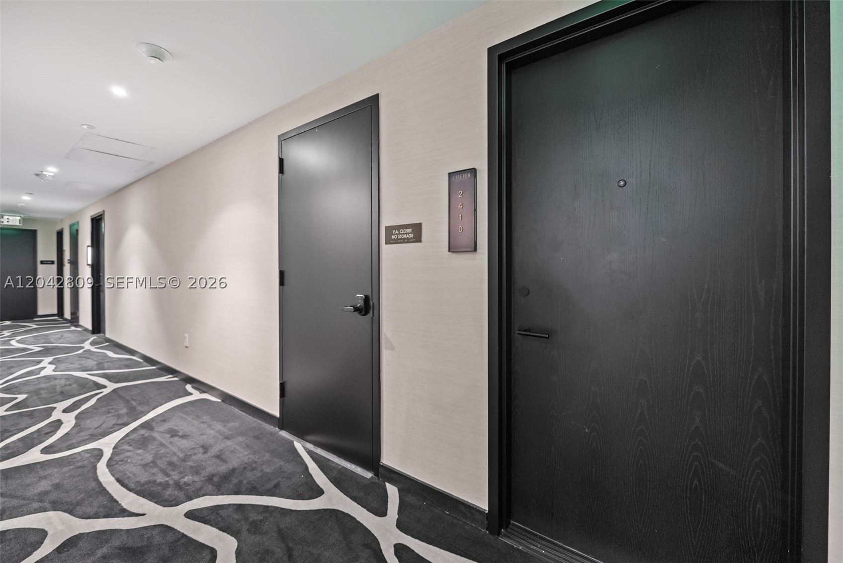 20 Ne 11 2410 Property Photo 18