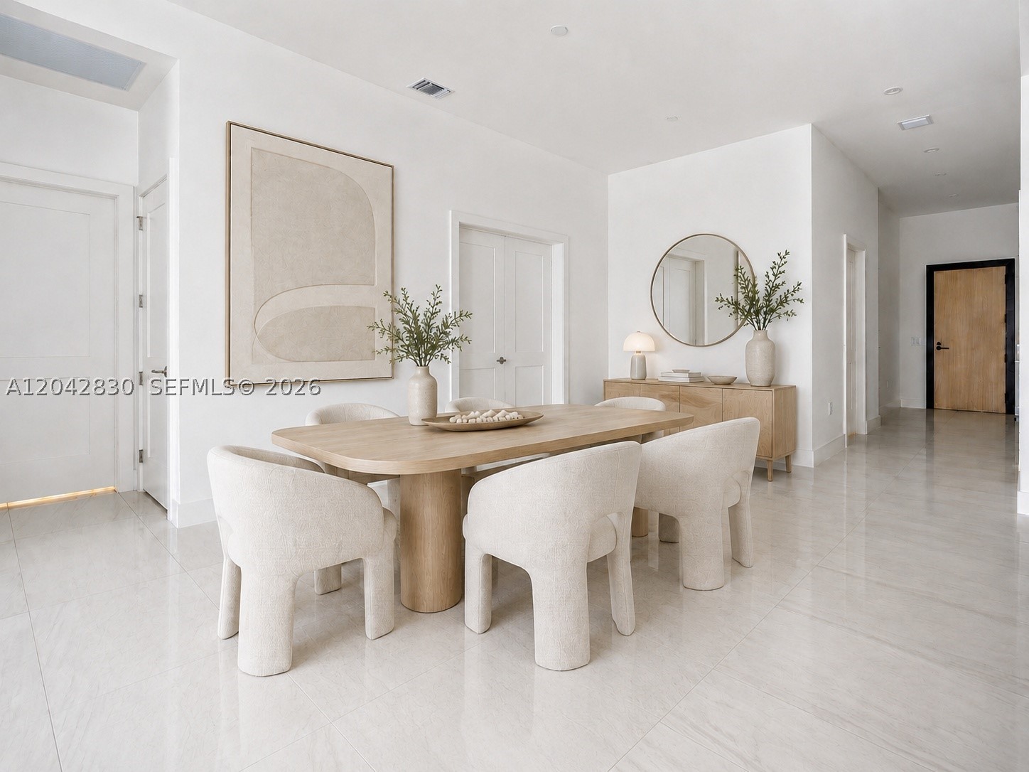 153 N Seabreeze Blvd 401 Property Photo 2