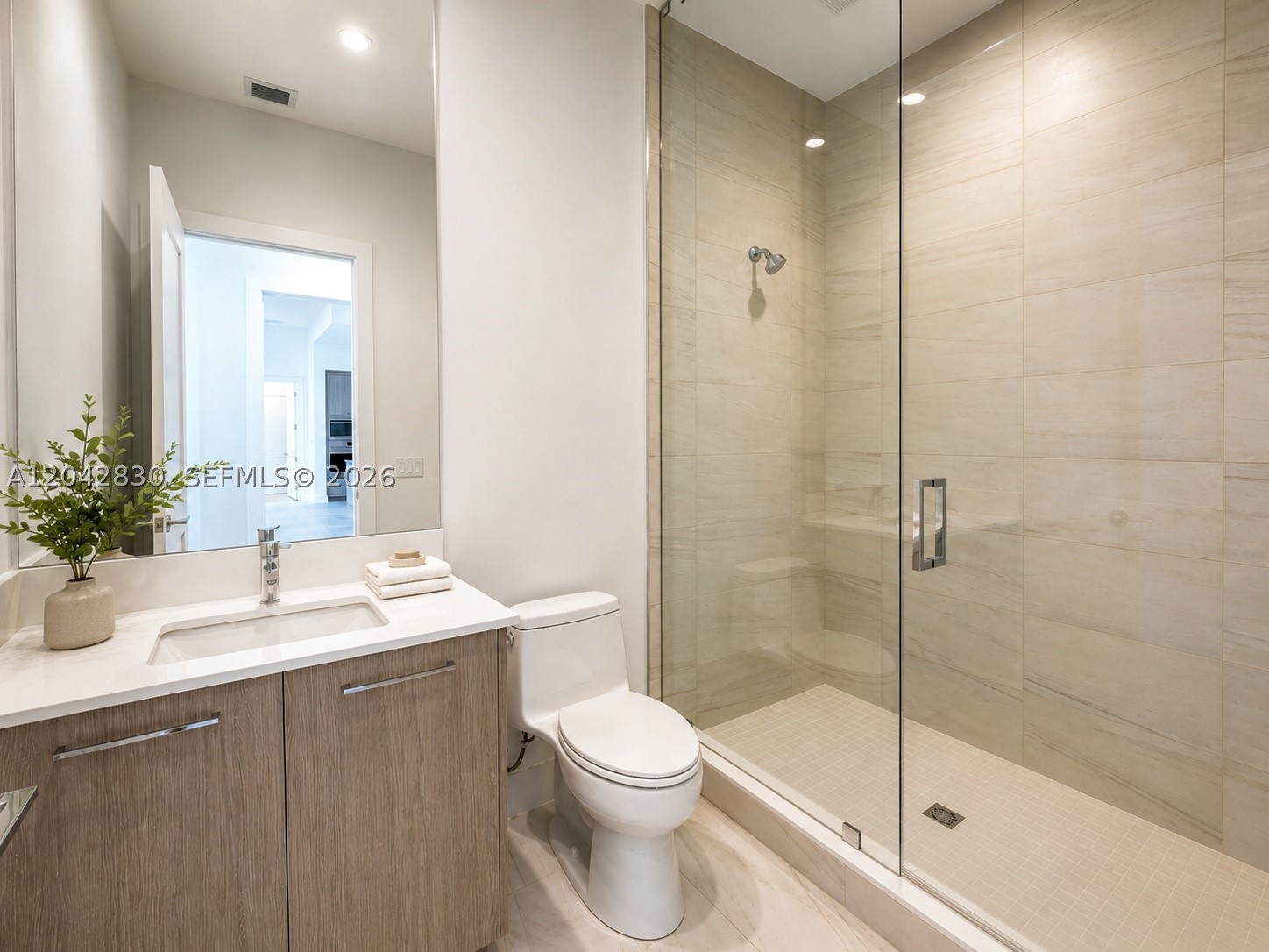 153 N Seabreeze Blvd 401 Property Photo 19