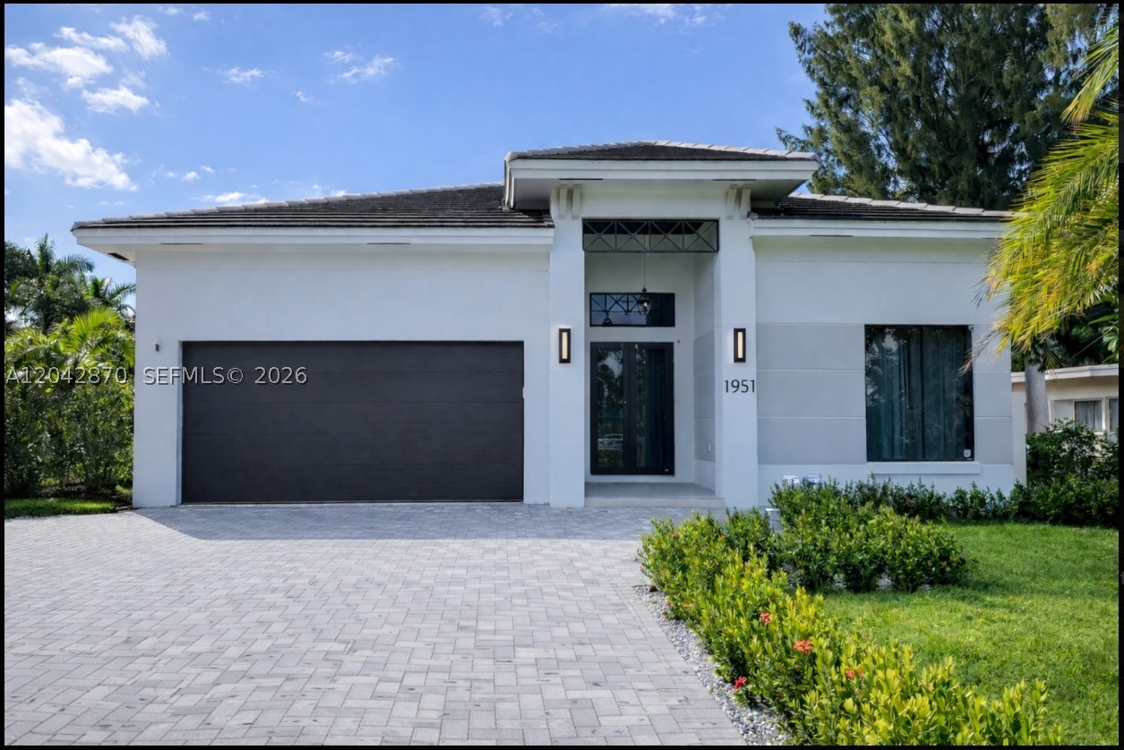 1951 SW 28th Ave