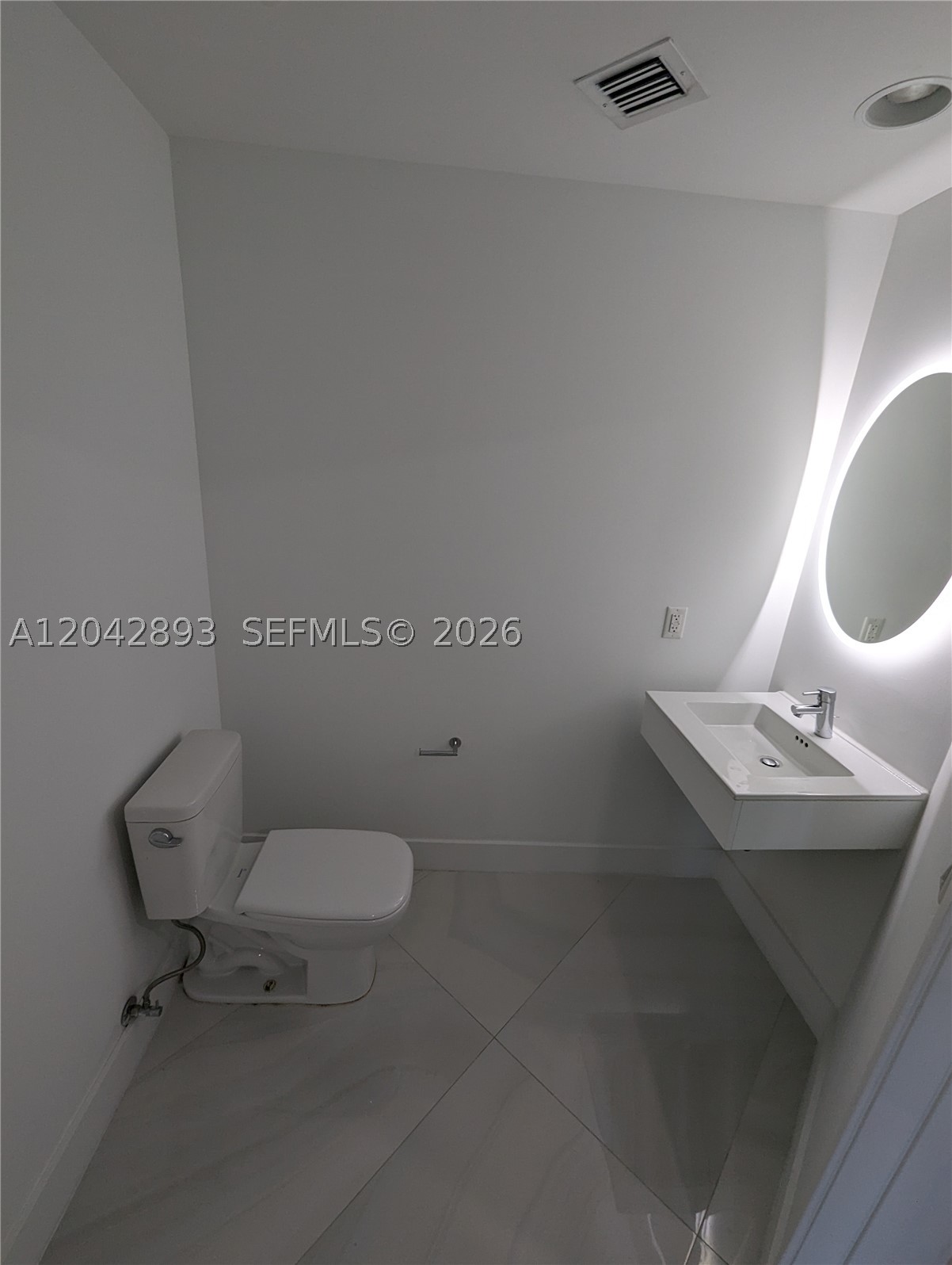17111 E Biscayne Blvd 1011 Property Photo 11