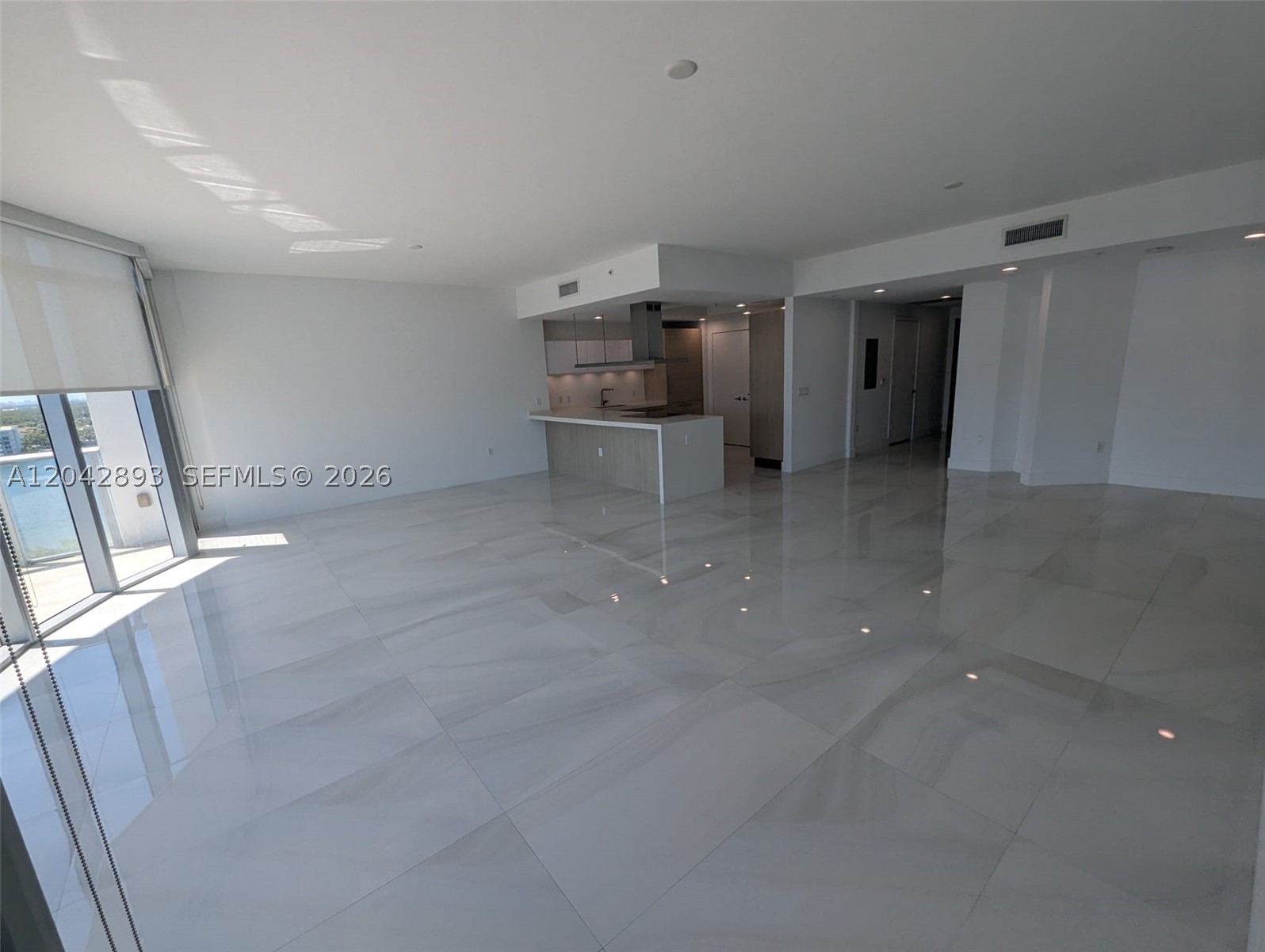 17111 E Biscayne Blvd 1011 Property Photo 13