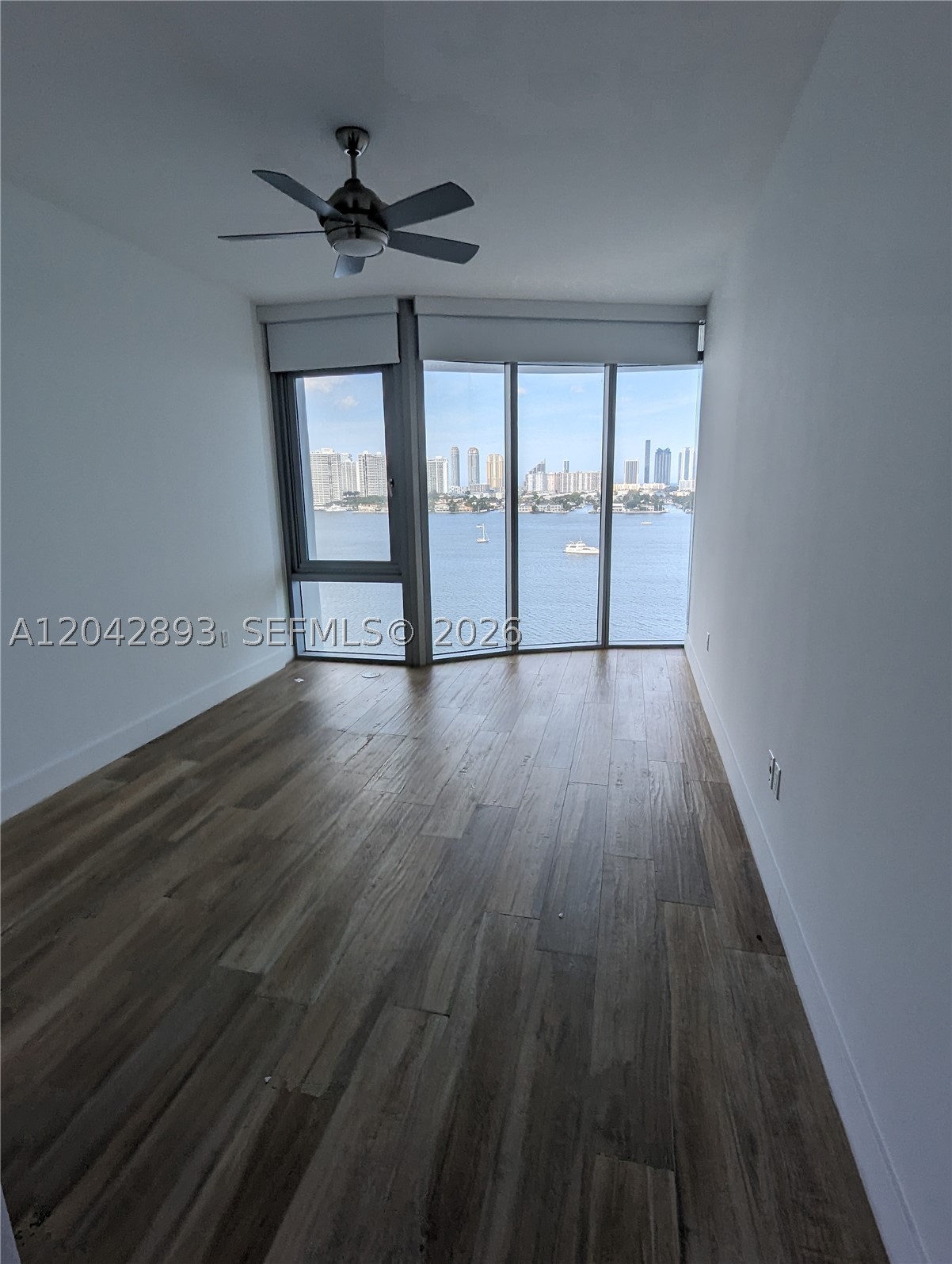 17111 E Biscayne Blvd 1011 Property Photo 23