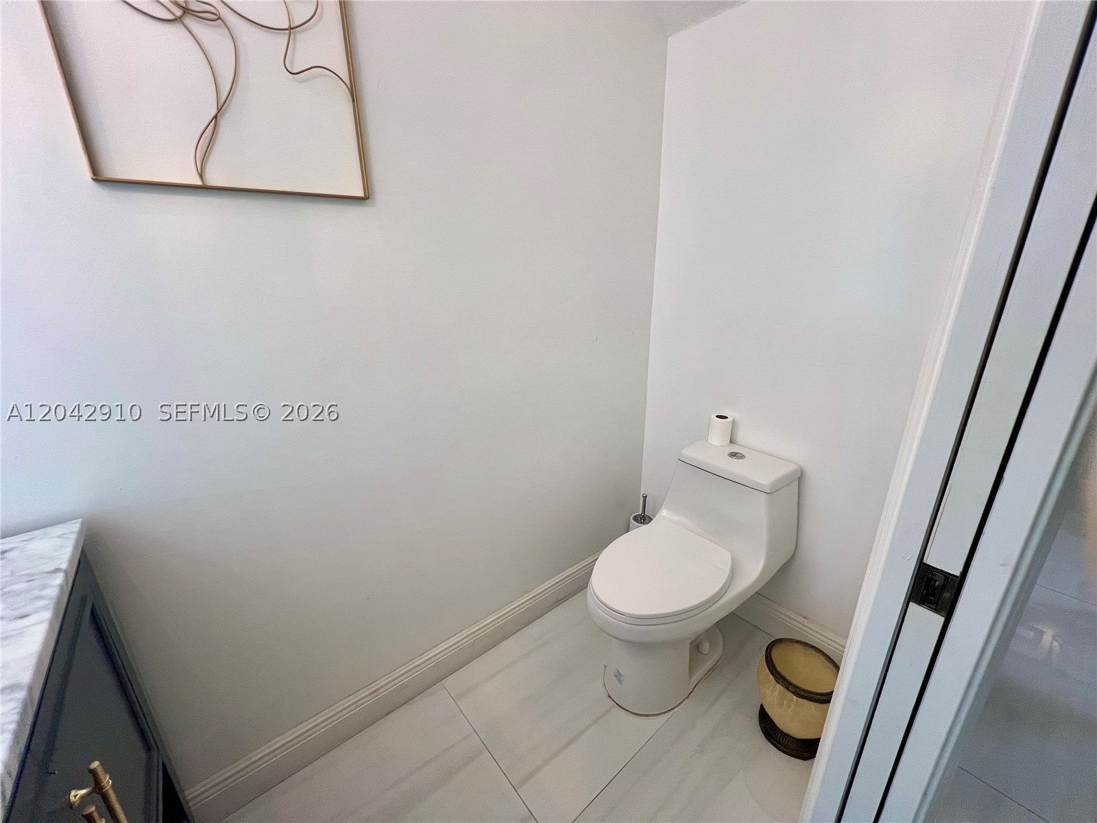8917 Nw 54th St Property Photo 12