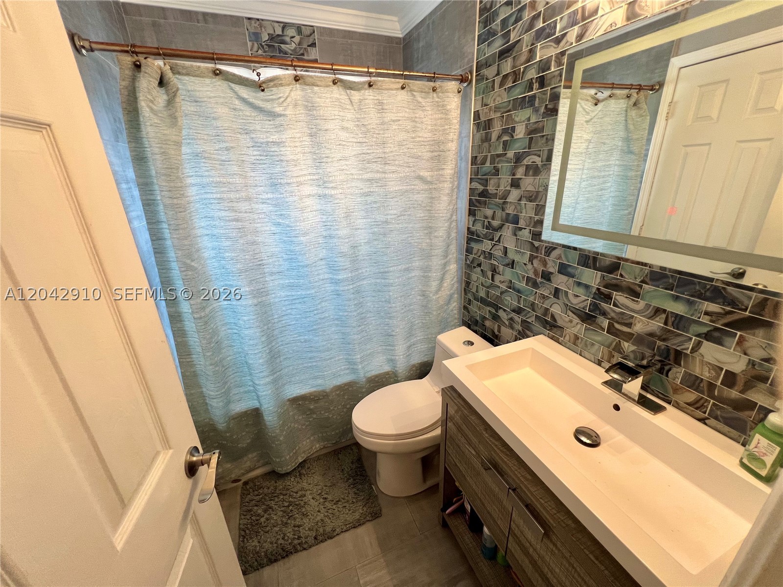 8917 Nw 54th St Property Photo 18