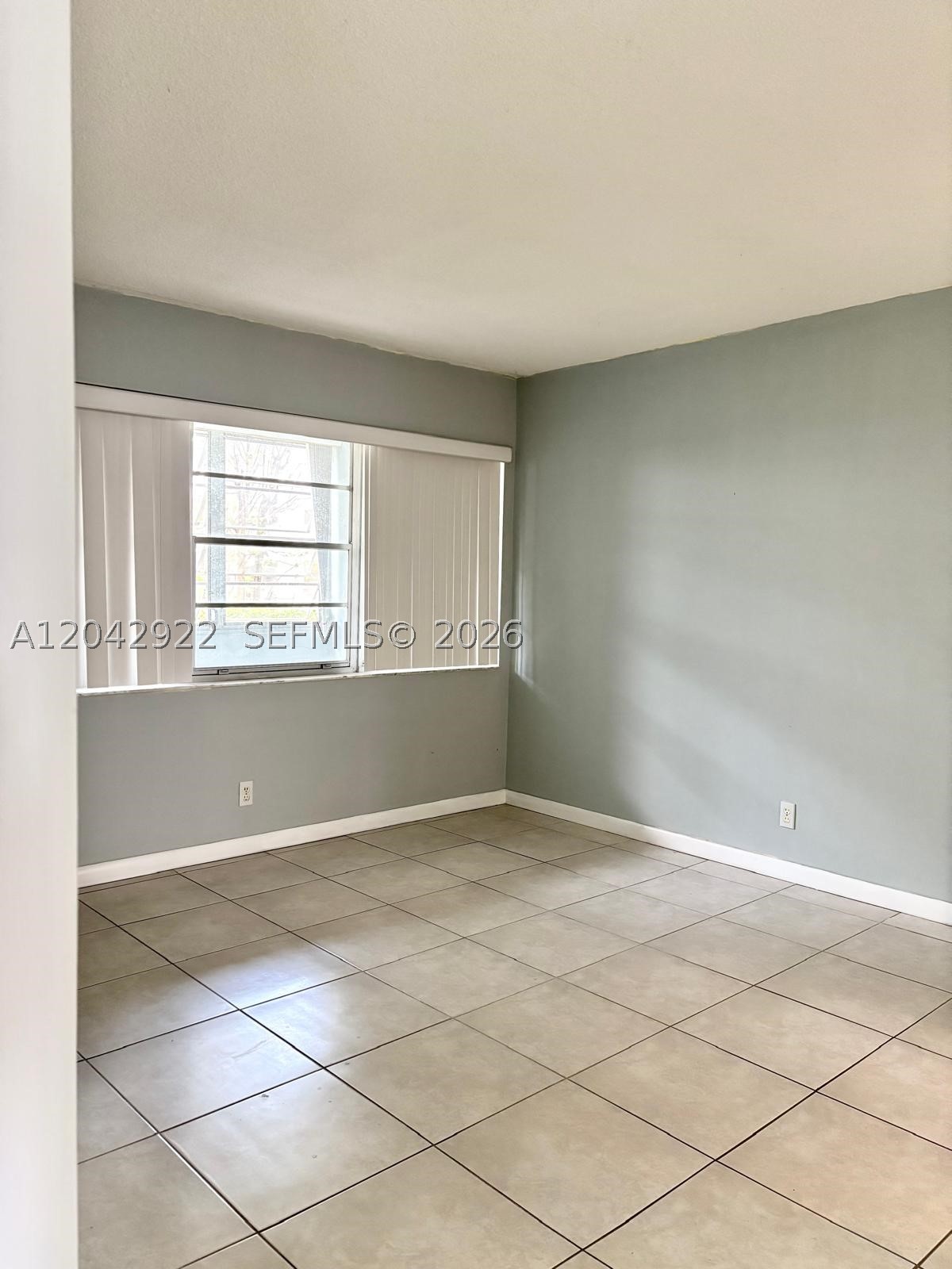 1333 E Hallandale Beach Blvd 134 Property Photo 10