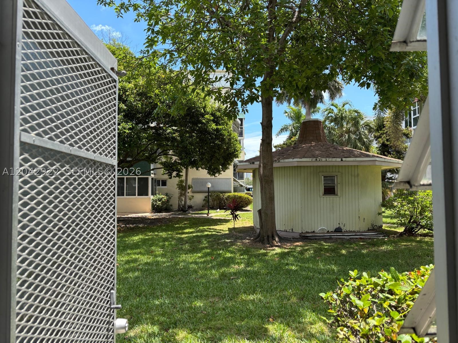 1333 E Hallandale Beach Blvd 134 Property Photo 11