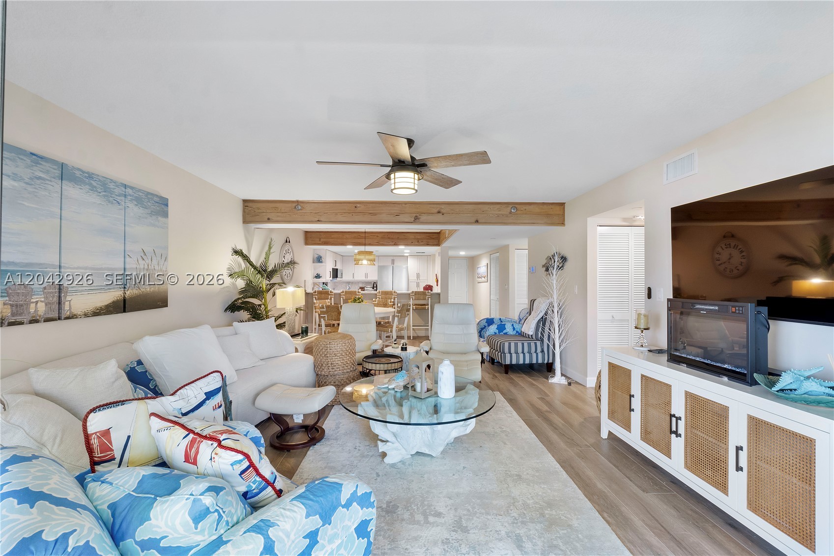 522 Oak Harbour Dr 522 Property Photo 4