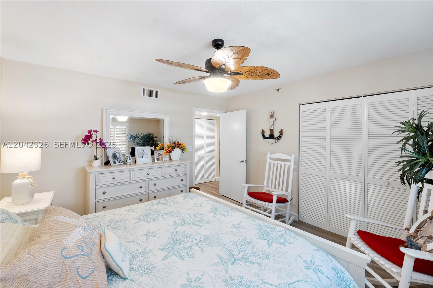 522 Oak Harbour Dr 522 Property Photo 12