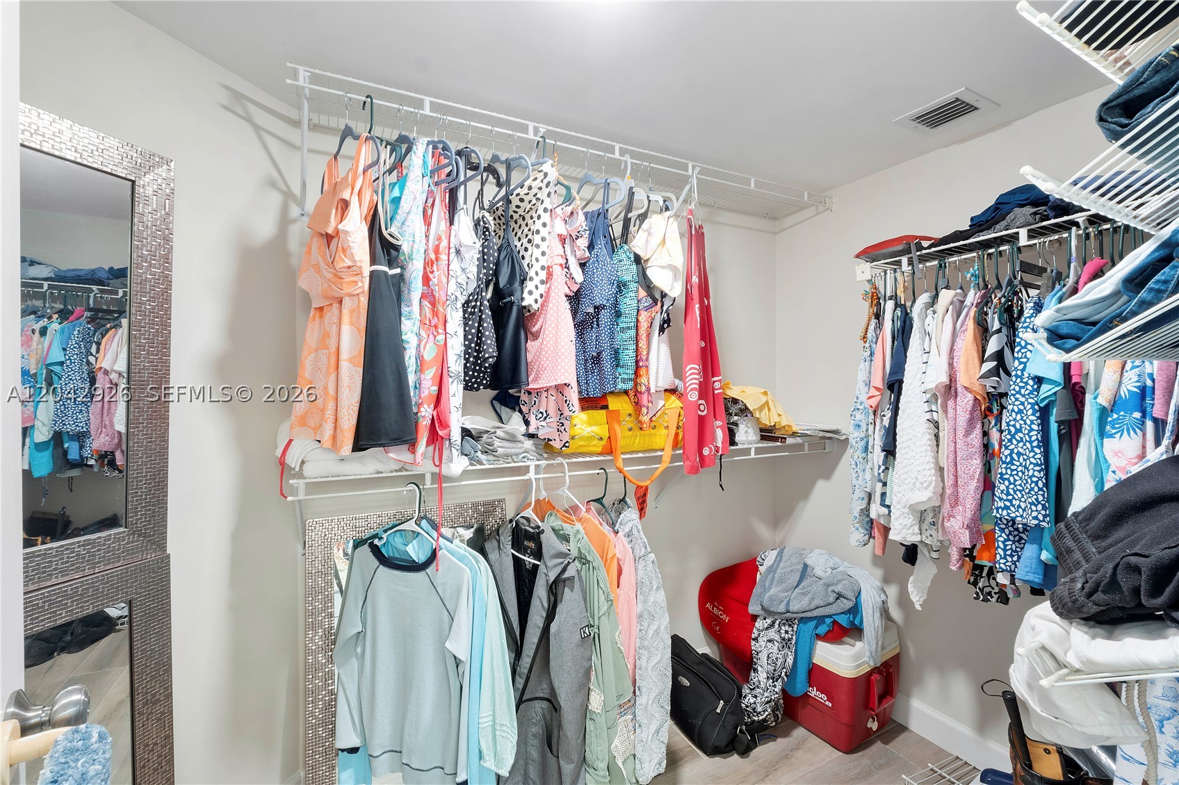522 Oak Harbour Dr 522 Property Photo 16