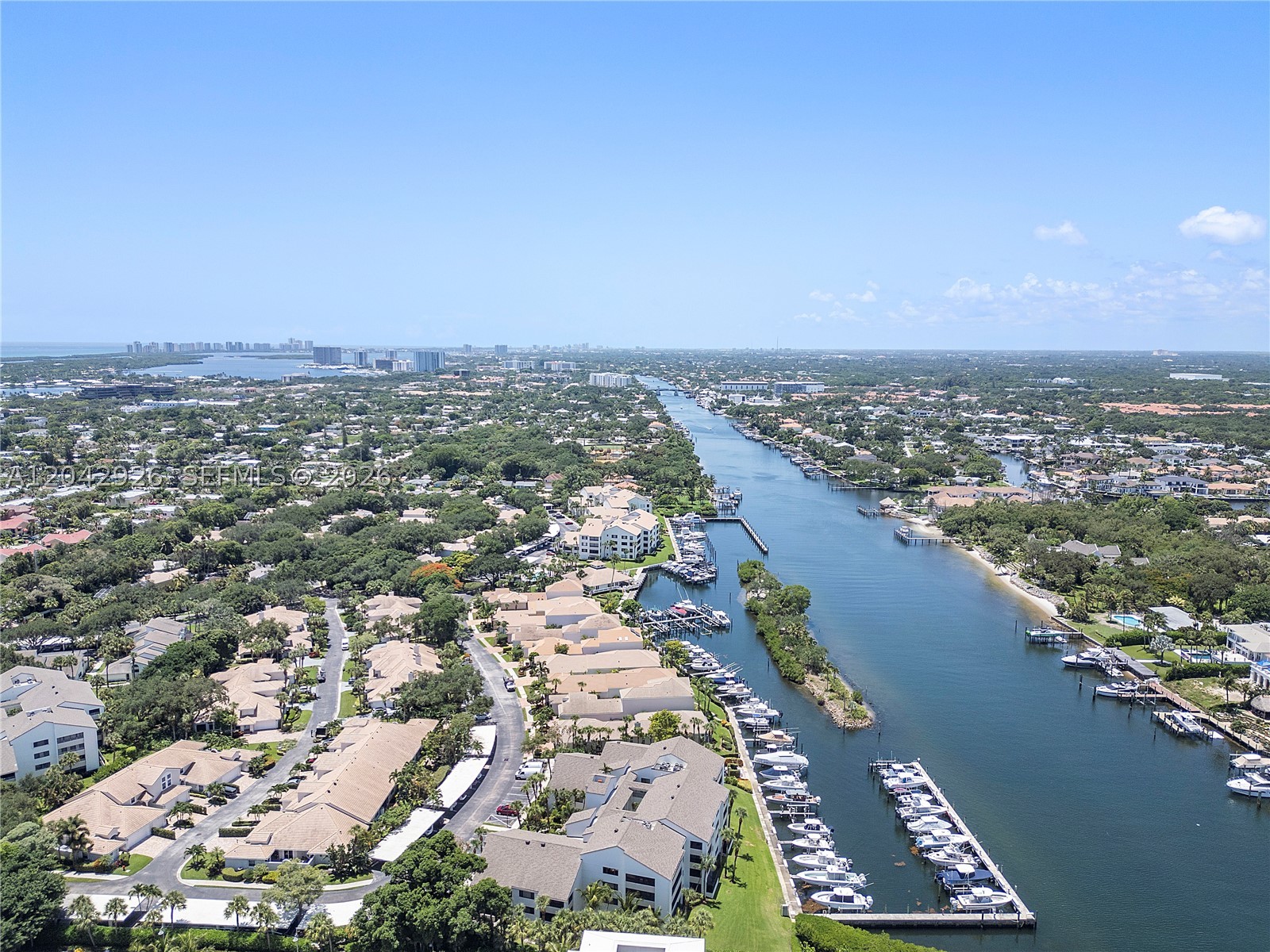 522 Oak Harbour Dr 522 Property Photo 28