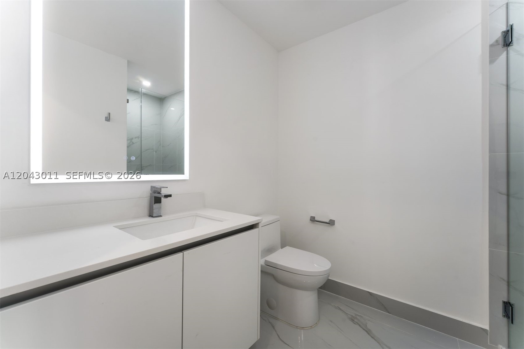 700 Ne 24 St 1004 Property Photo 15