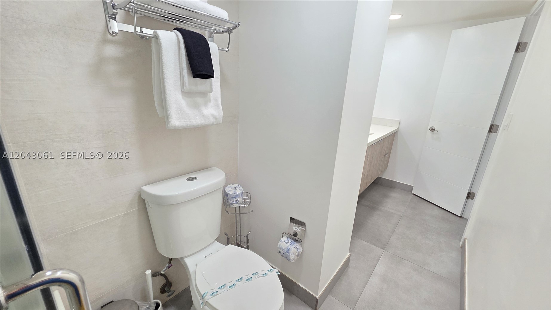 4001 S Ocean Dr 9f Property Photo 16