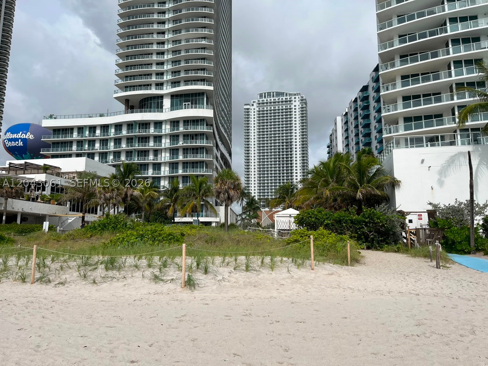 4001 S Ocean Dr 9f Property Photo 31