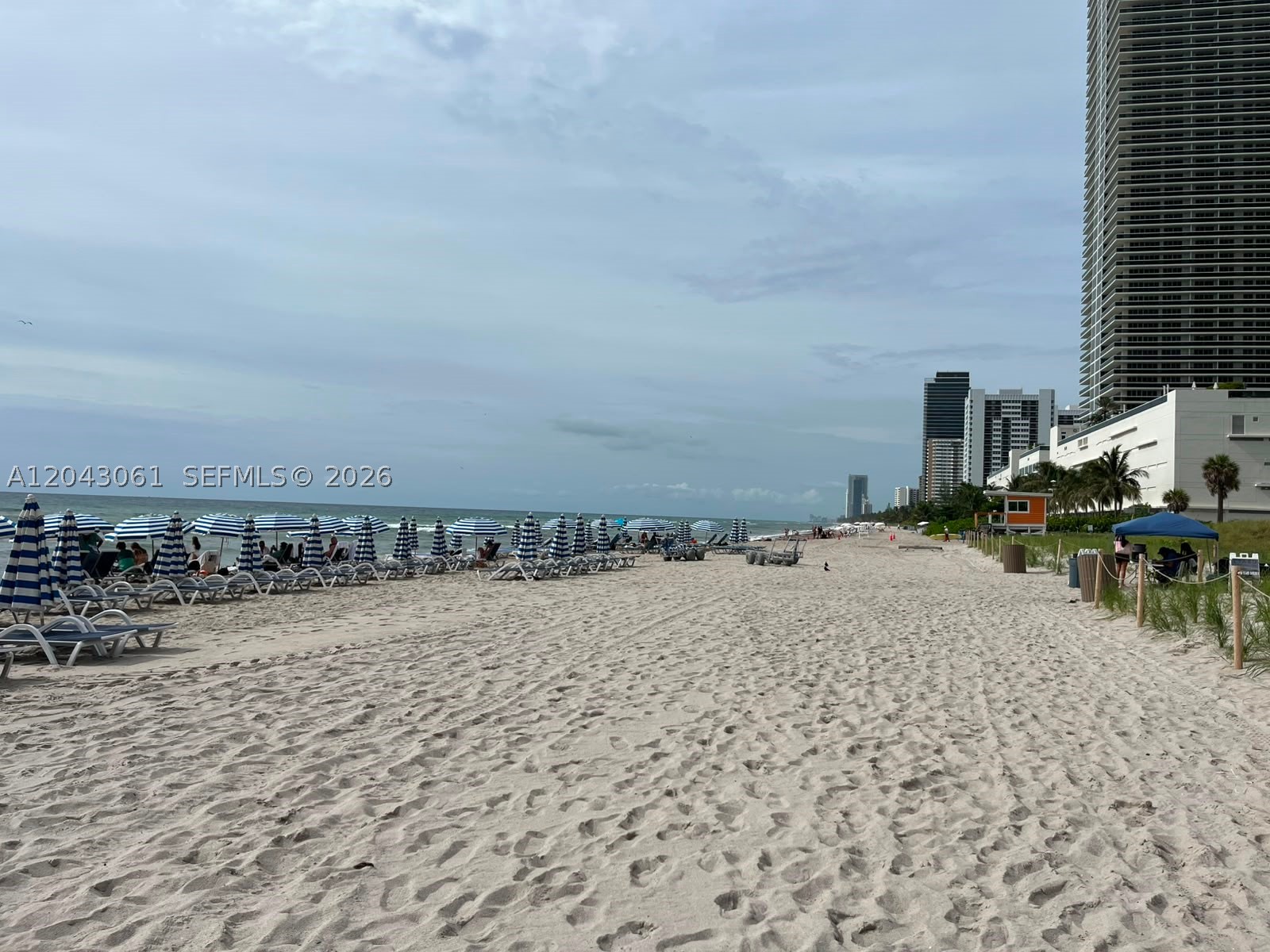 4001 S Ocean Dr 9f Property Photo 32