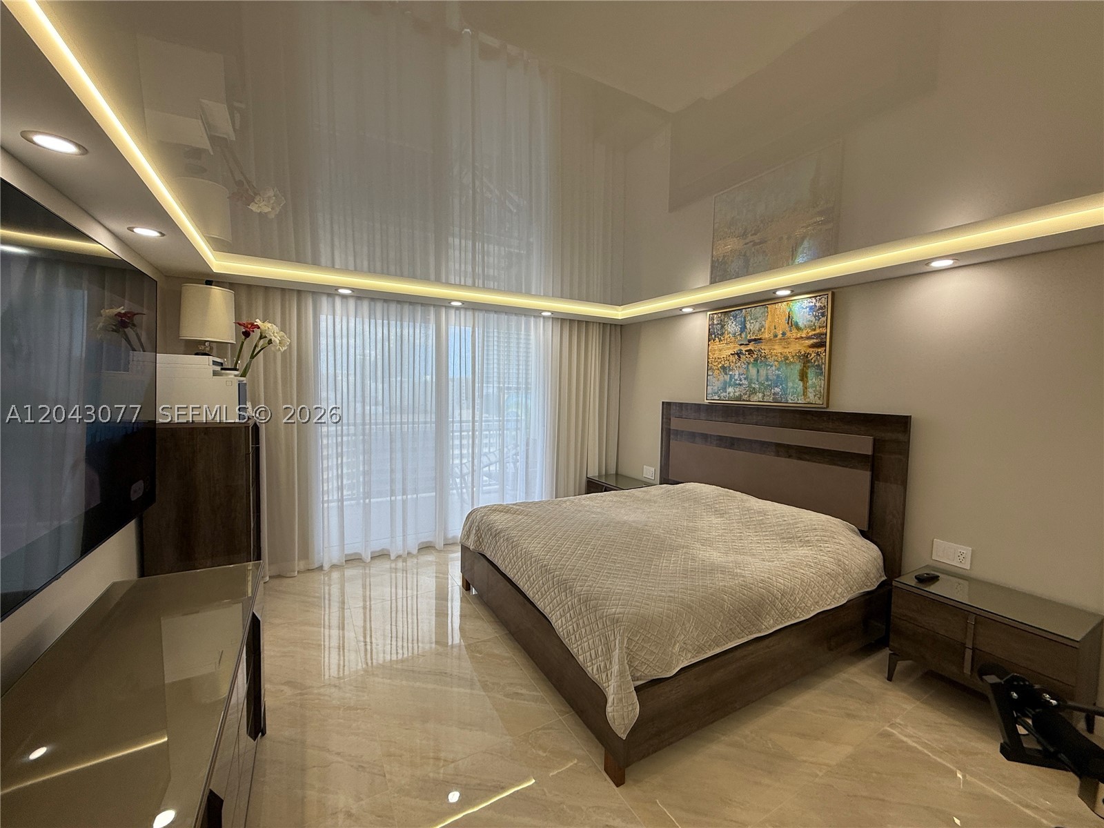 1849 S Ocean Dr Ph5 Property Photo 6