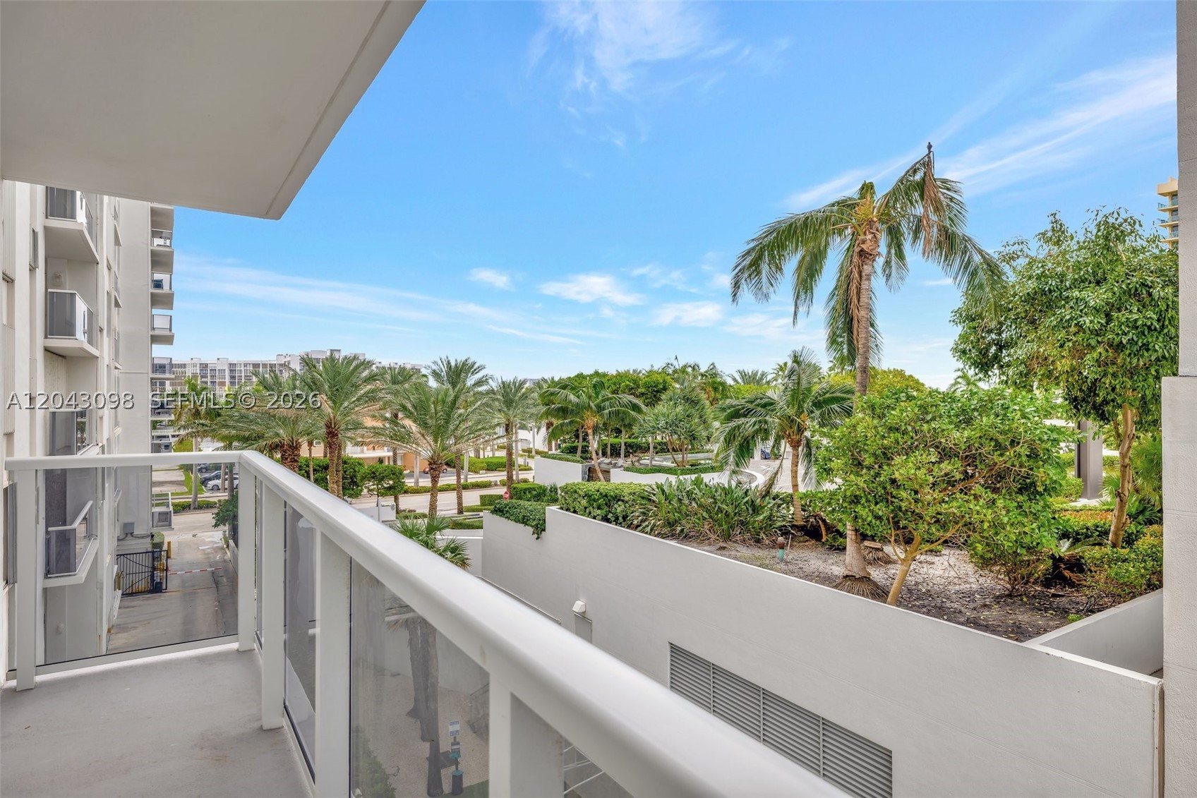 2751 S Ocean Dr 404n Property Photo 16