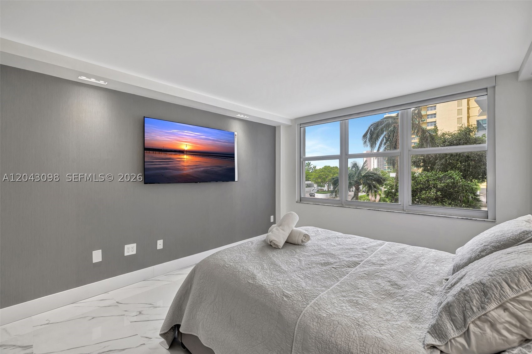 2751 S Ocean Dr 404n Property Photo 25