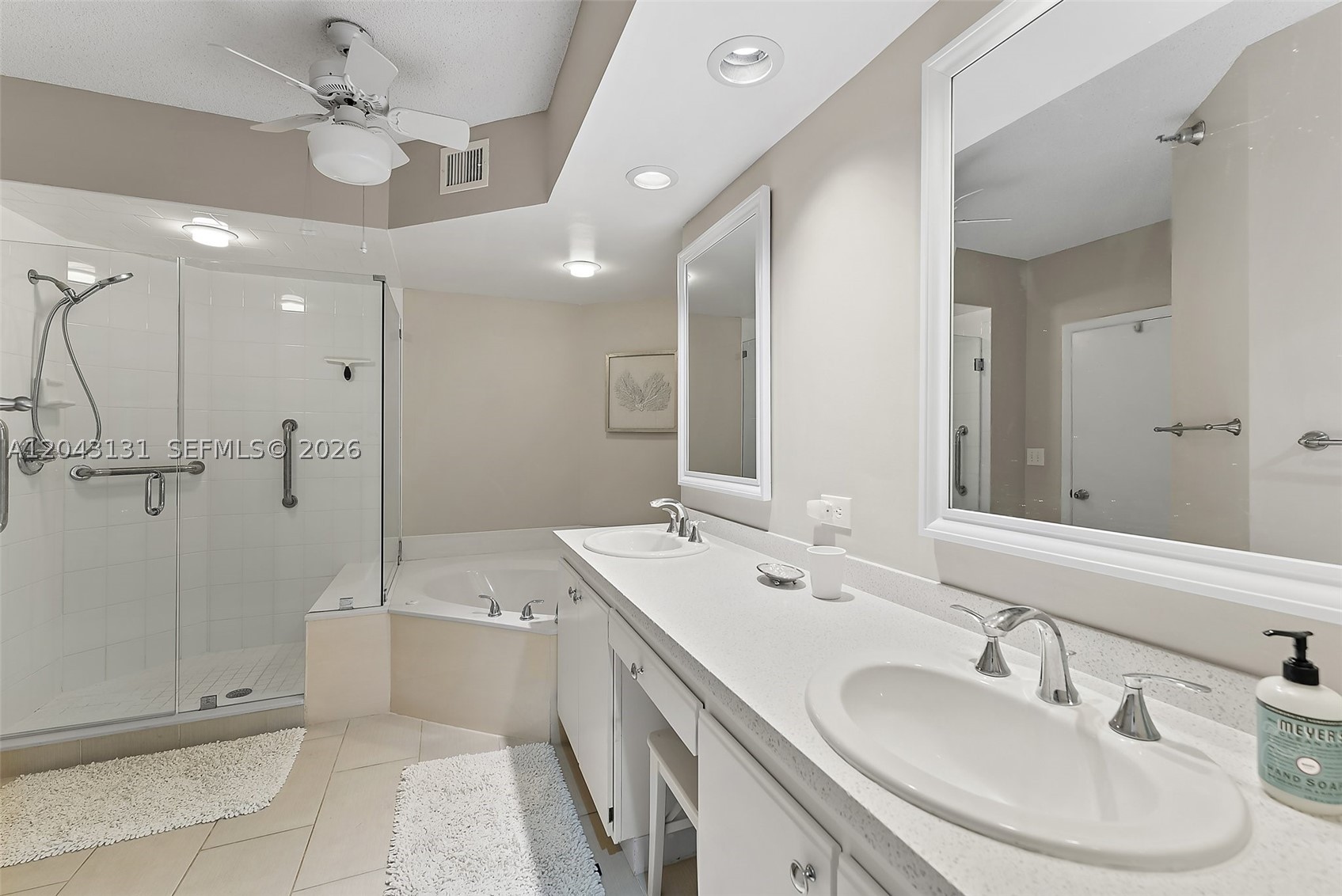 145 Ne Edgewater Dr 4105 Property Photo 20