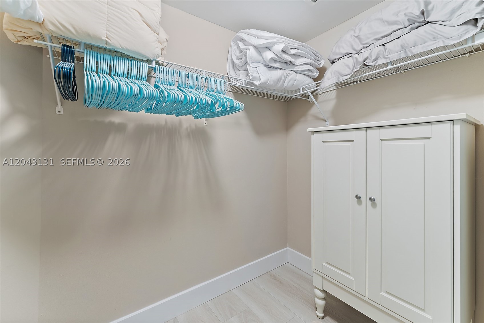 145 Ne Edgewater Dr 4105 Property Photo 26