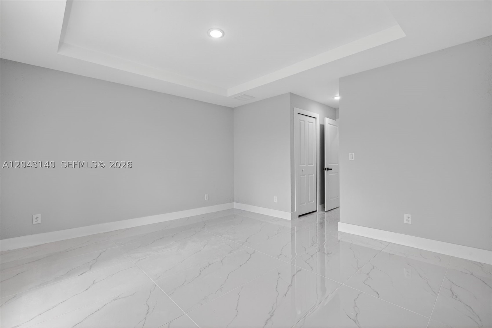 704 E Carbon Property Photo 19