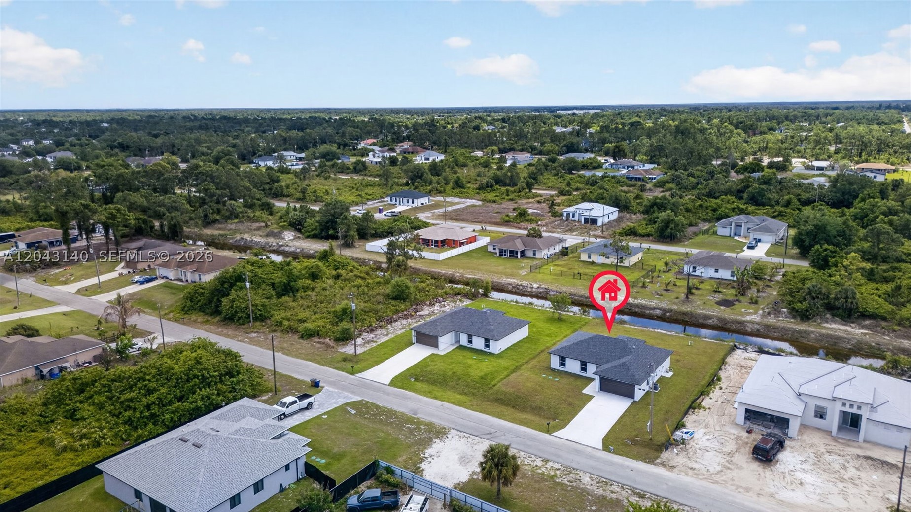 704 E Carbon Property Photo 48