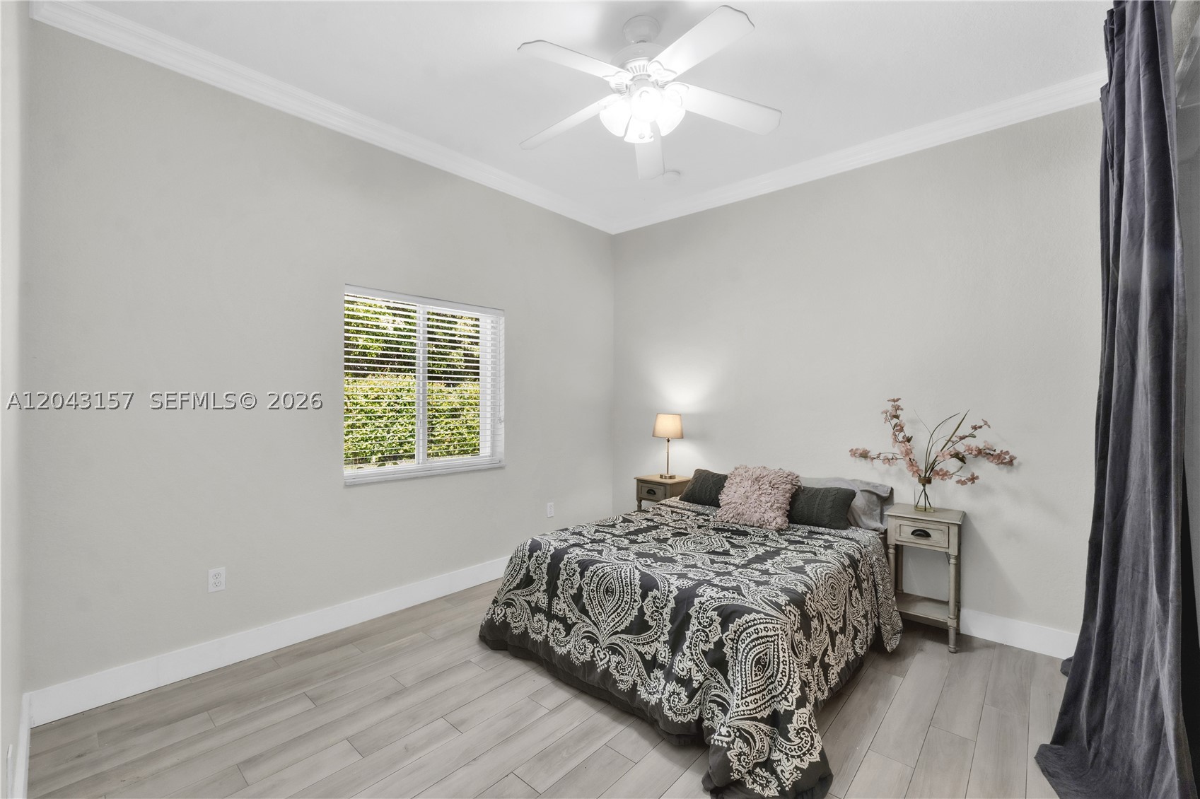 720 S Old Nob Hill Rd Property Photo 15