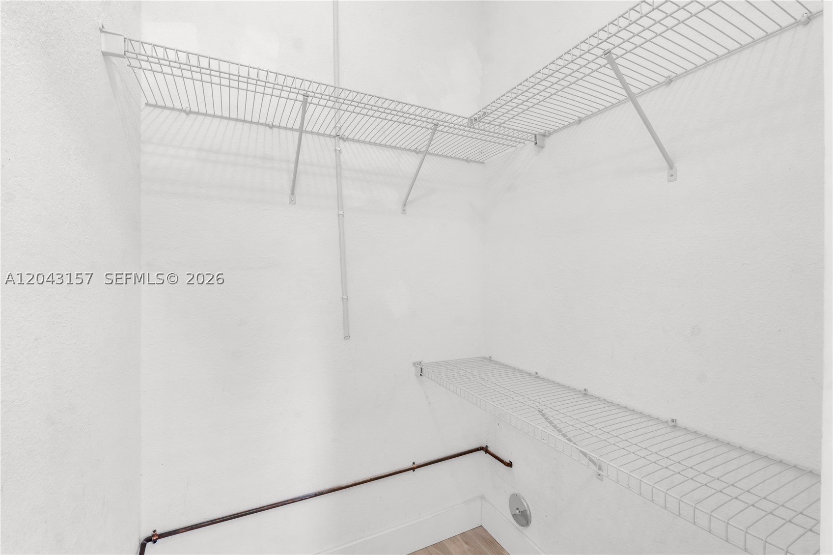 720 S Old Nob Hill Rd Property Photo 16