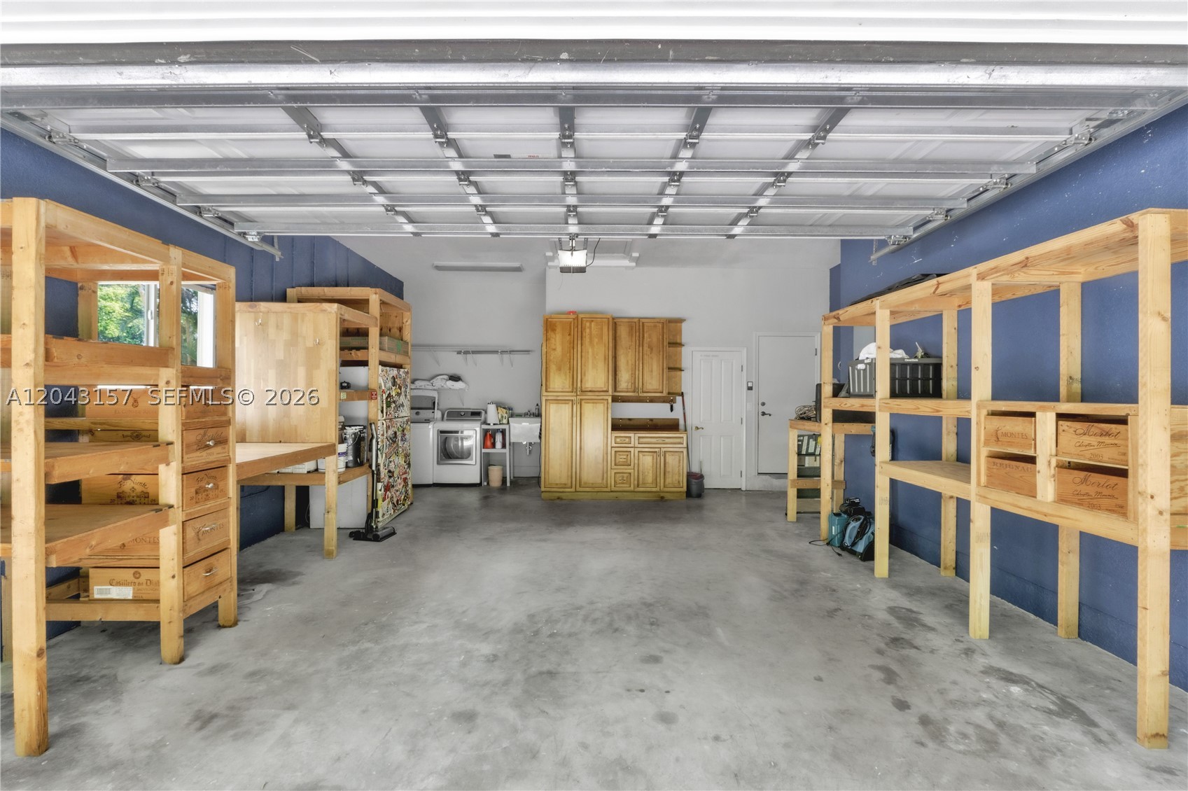 720 S Old Nob Hill Rd Property Photo 22