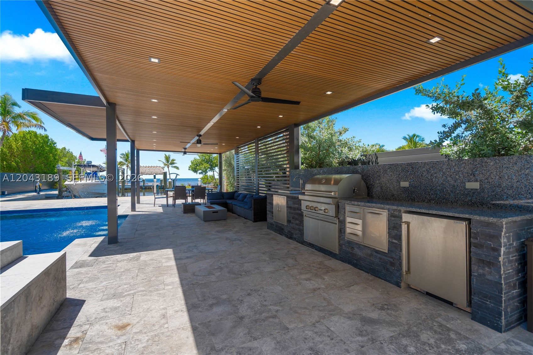 16 Seaside Ave Property Photo 16