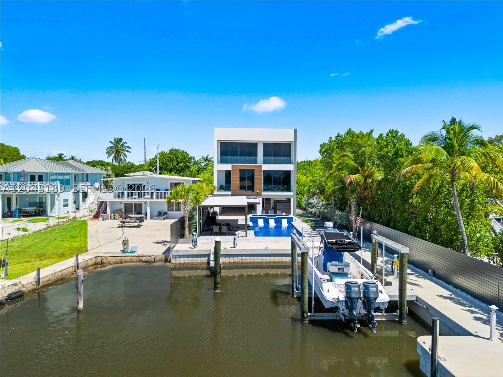 16 Seaside Ave Property Photo 21