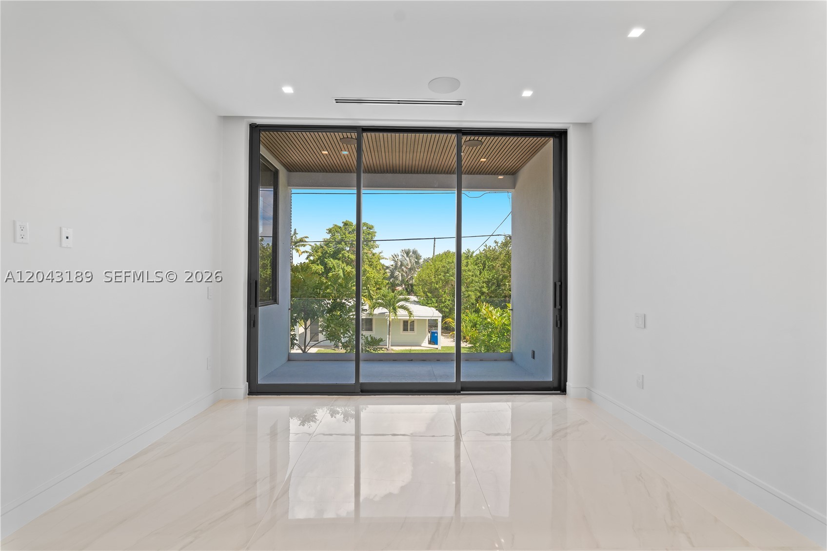 16 Seaside Ave Property Photo 46
