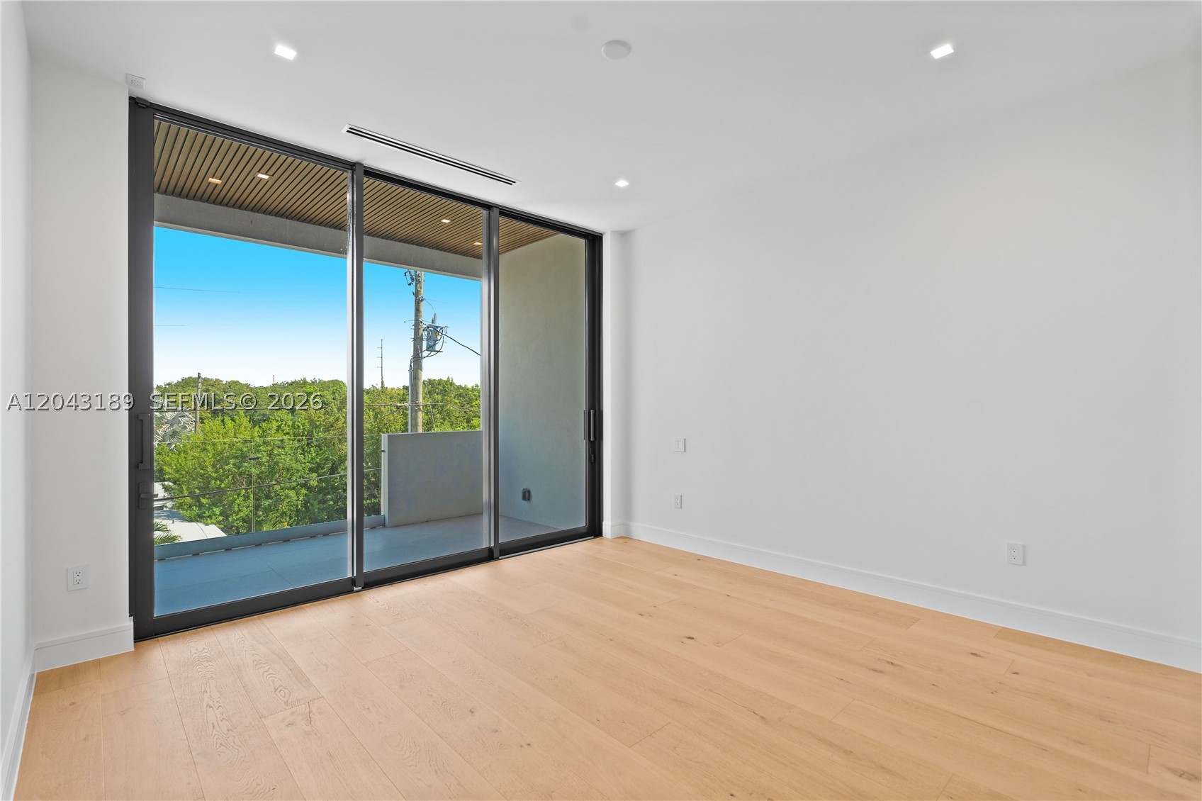 16 Seaside Ave Property Photo 95