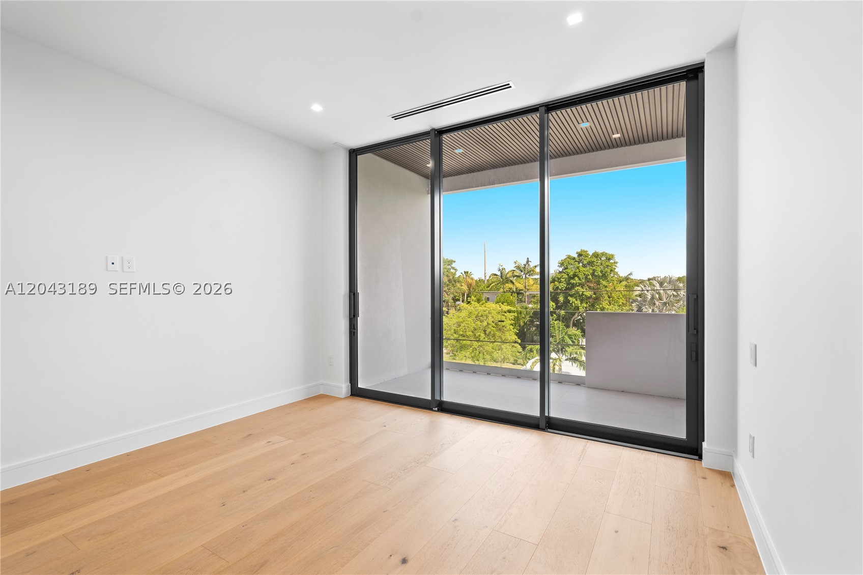 16 Seaside Ave Property Photo 96