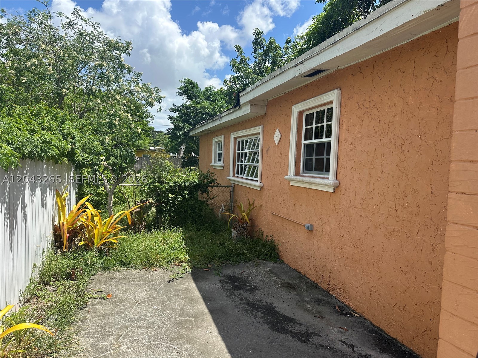 A12043265 Property Photo 8