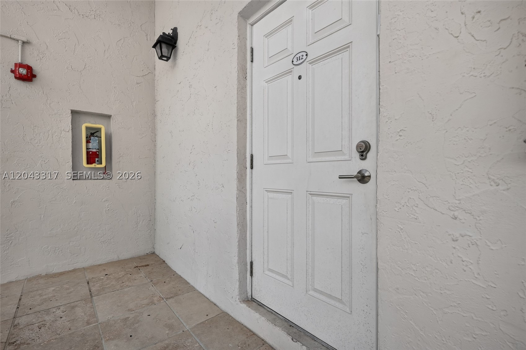6705 N Kendall Dr 312 Property Photo 15