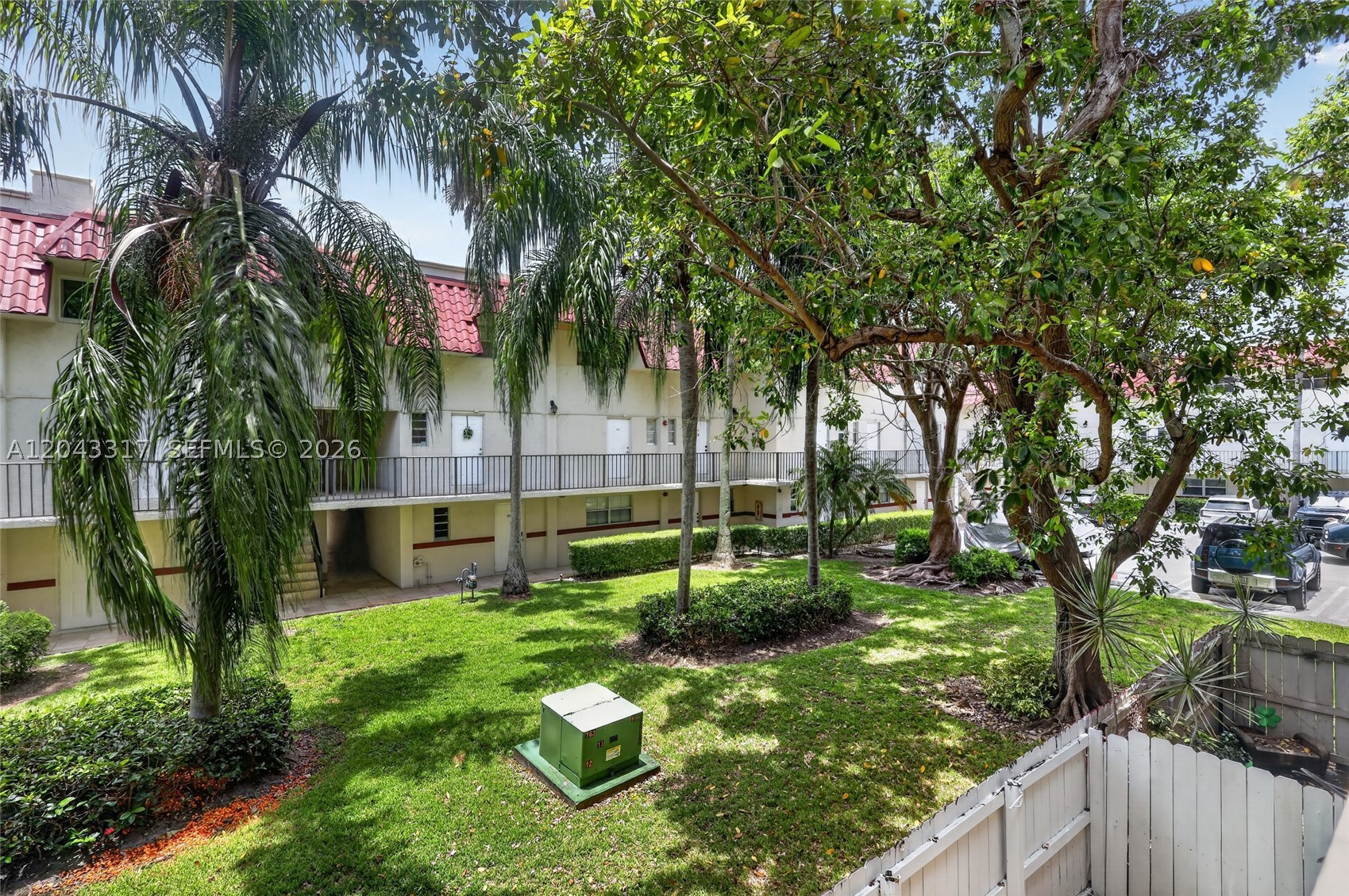 6705 N Kendall Dr 312 Property Photo 18