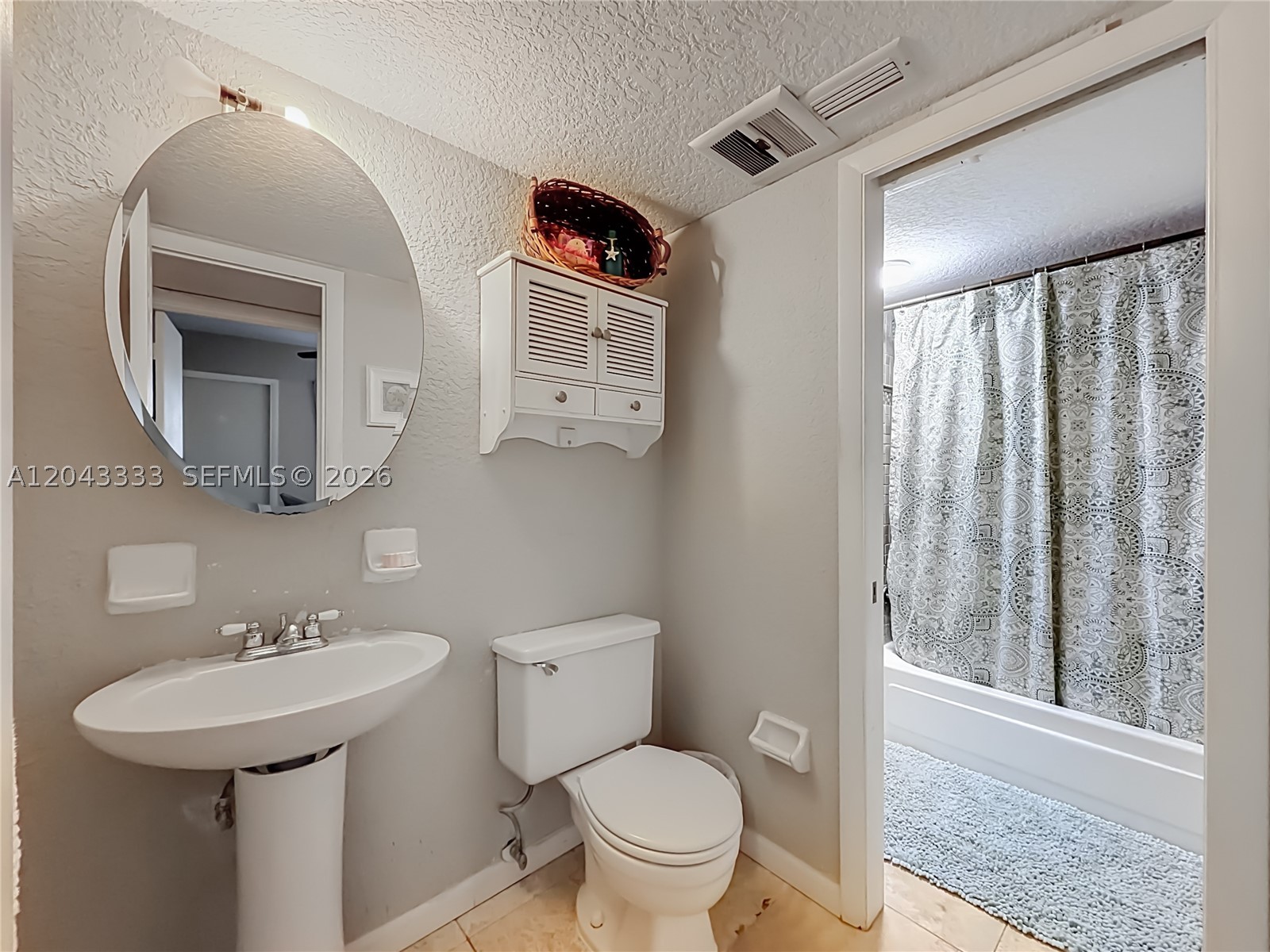 1400 Ne 57th Ct 207 Property Photo 39