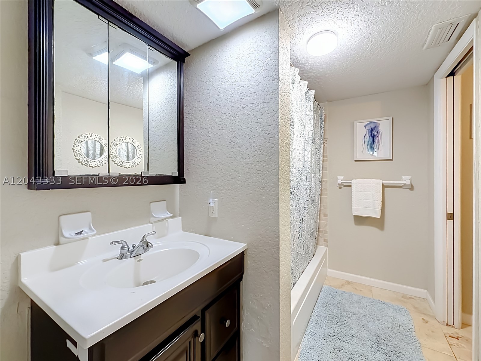 1400 Ne 57th Ct 207 Property Photo 42