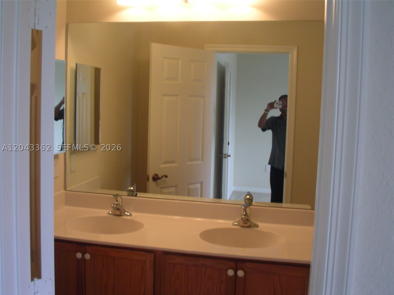 9247 Chambers St Property Photo 7