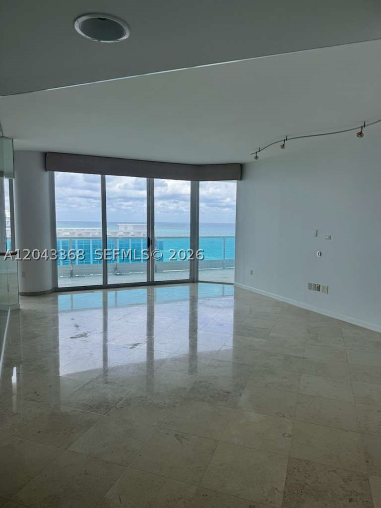 5025 Collins Ave 1602 Property Photo 1