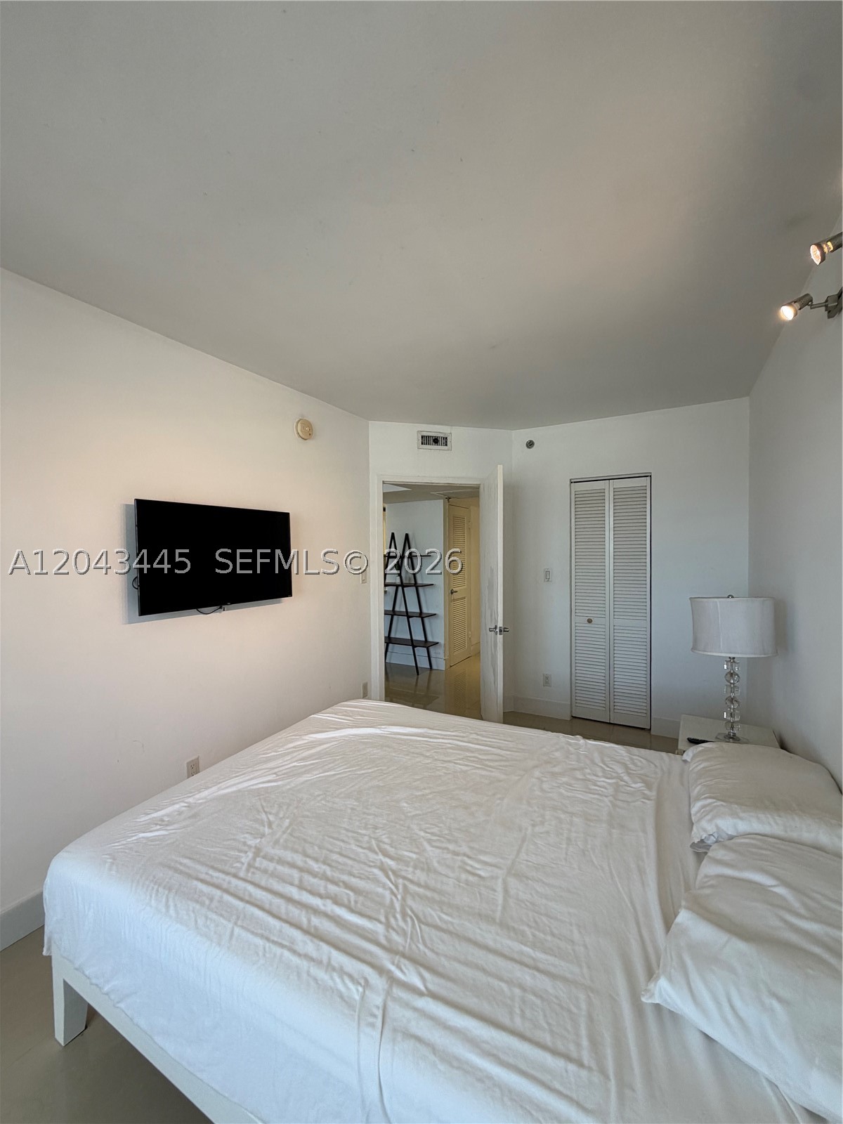 100 Lincoln Rd 1507 Property Photo 8