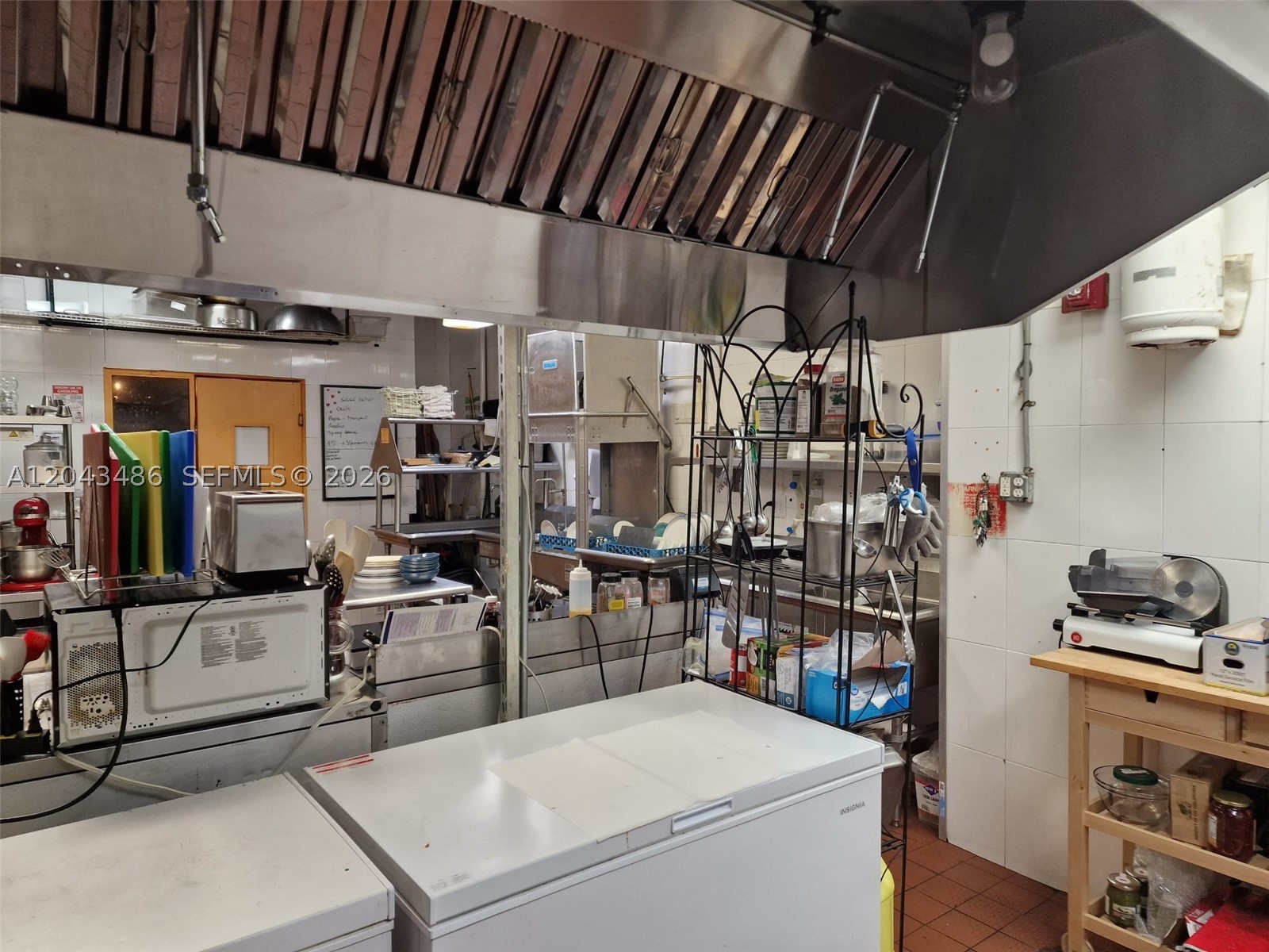 17032 Collins Ave Property Photo 18