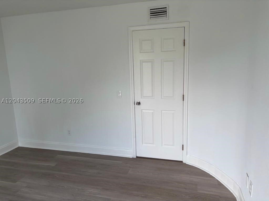 492 Nw 165th St Rd C-211 Property Photo 24