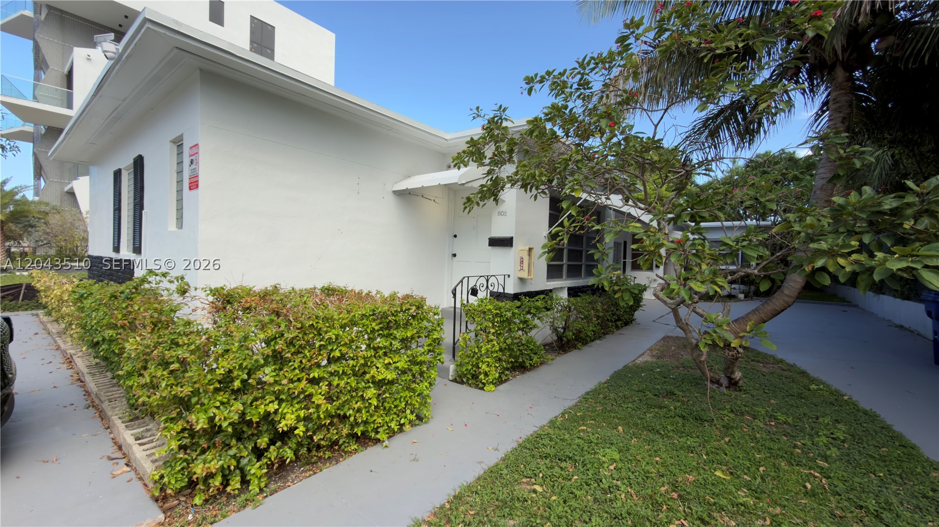 808 84th St 808 Property Photo 1