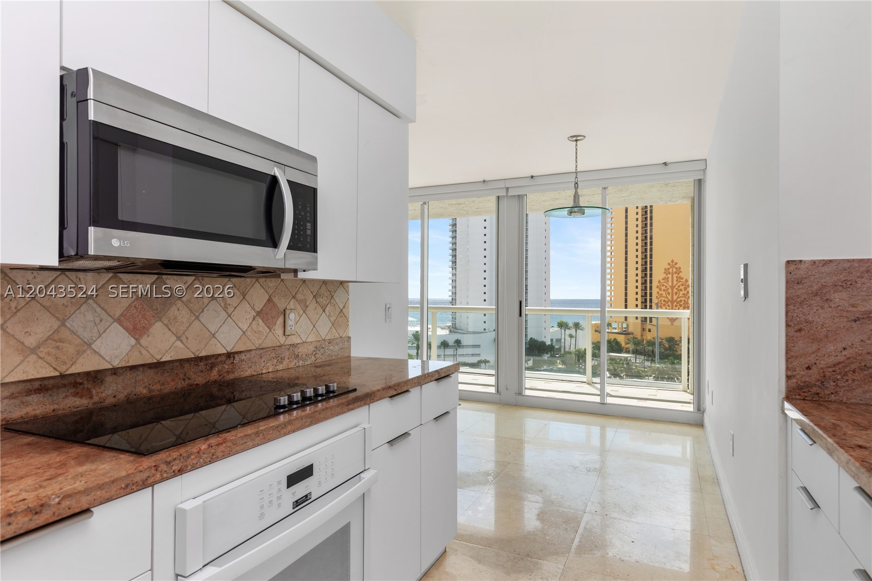 16400 Collins Ave 942 Property Photo 18
