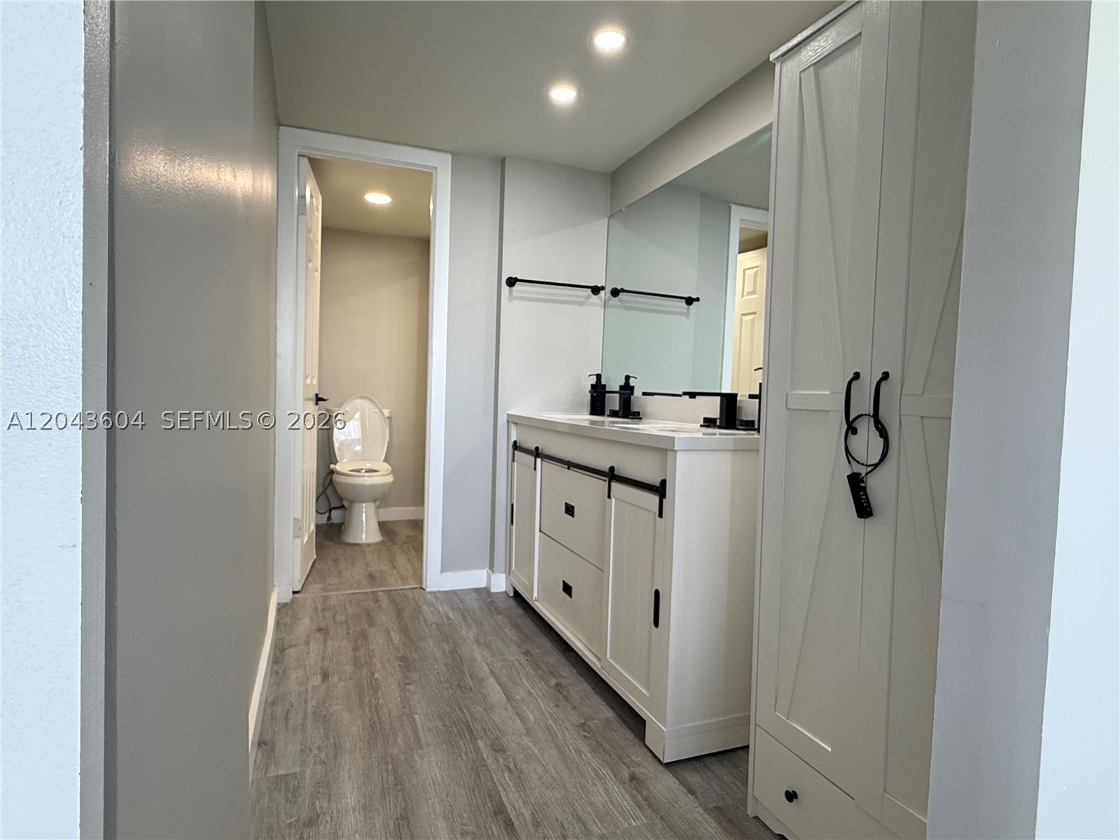 5838 Collins Ave 15h Property Photo 14