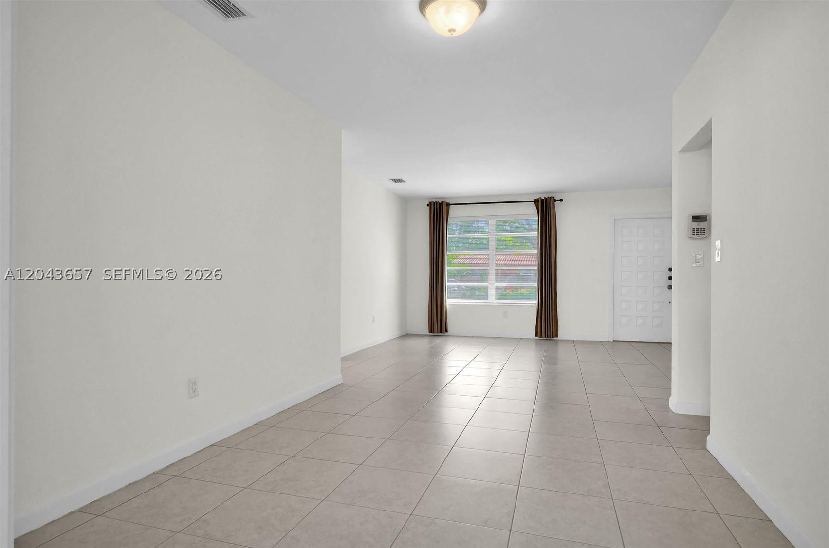 14375 Lake Candlewood Ct Property Photo 6