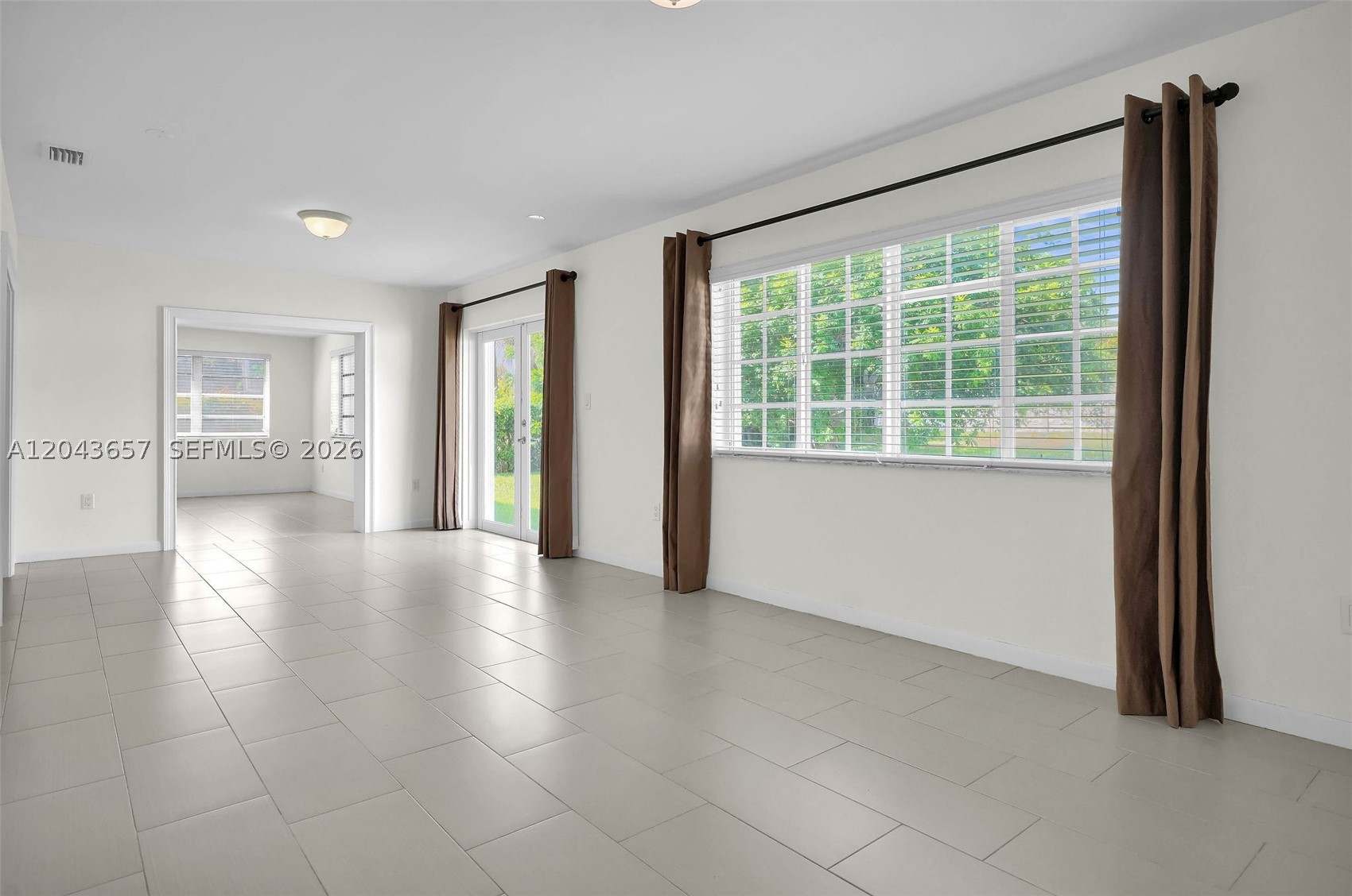 14375 Lake Candlewood Ct Property Photo 11