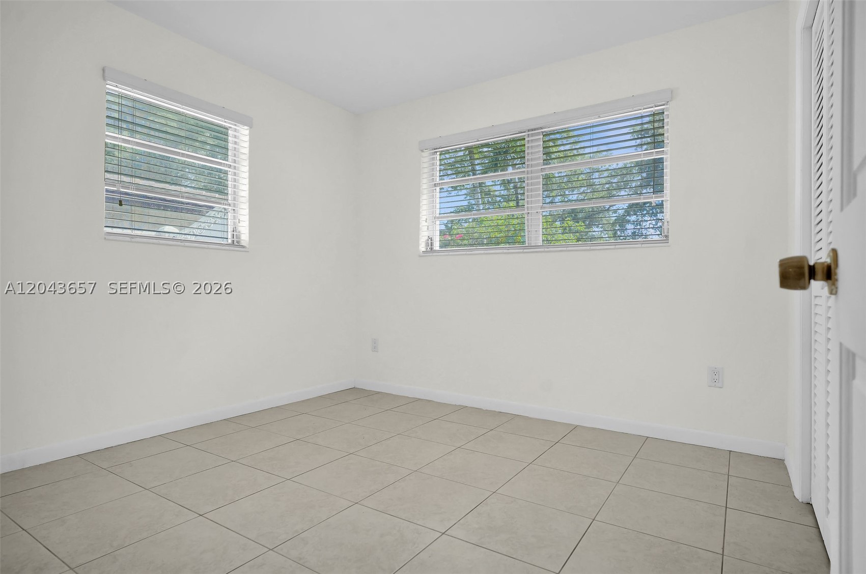 14375 Lake Candlewood Ct Property Photo 19